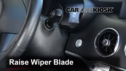 Front Windshield Wiper Blade Change: 2020 Kia Stinger GT2 3.3L V6 Turbo