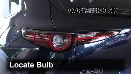2020 Mazda CX-30 Preferred 2.5L 4 Cyl. Éclairage Feux de marche arrière (remplacer une ampoule)